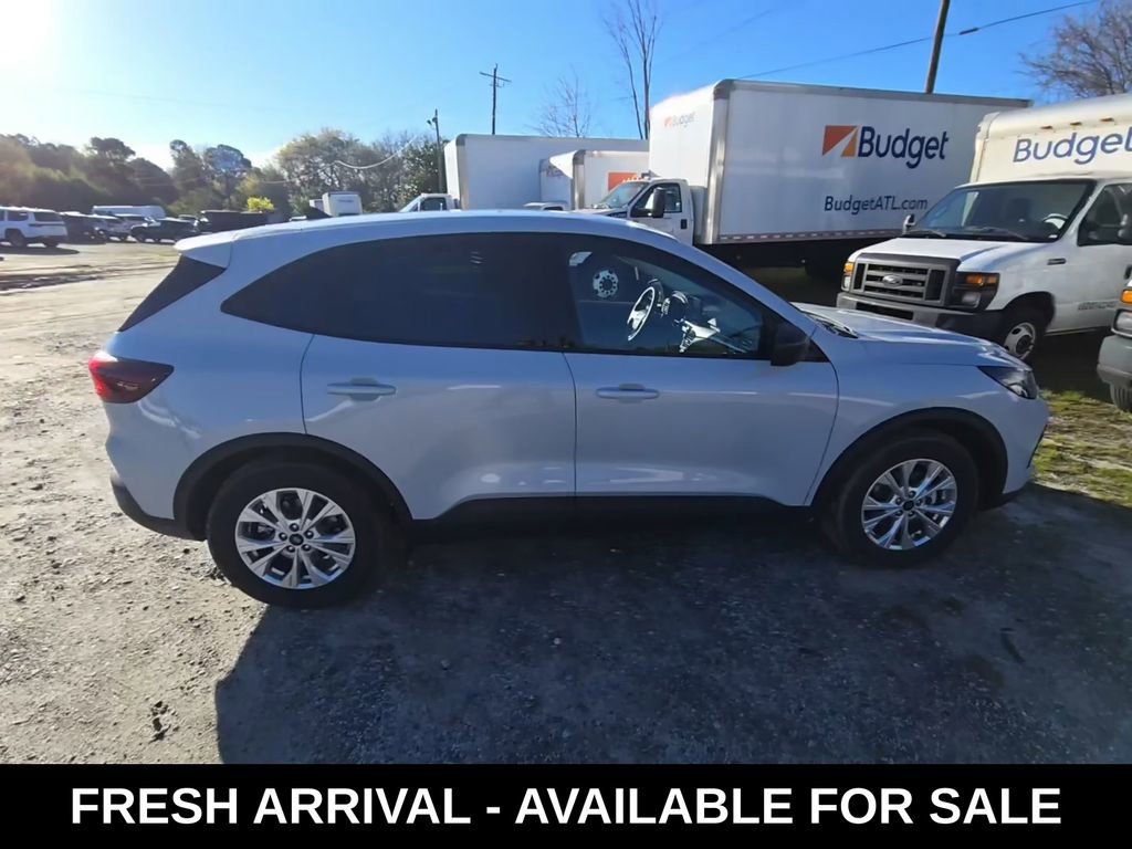 Used 2025 Ford Escape Active image 2