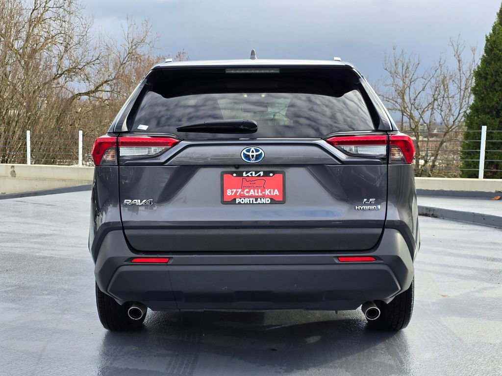 Used 2023 Toyota RAV4 LE image 4