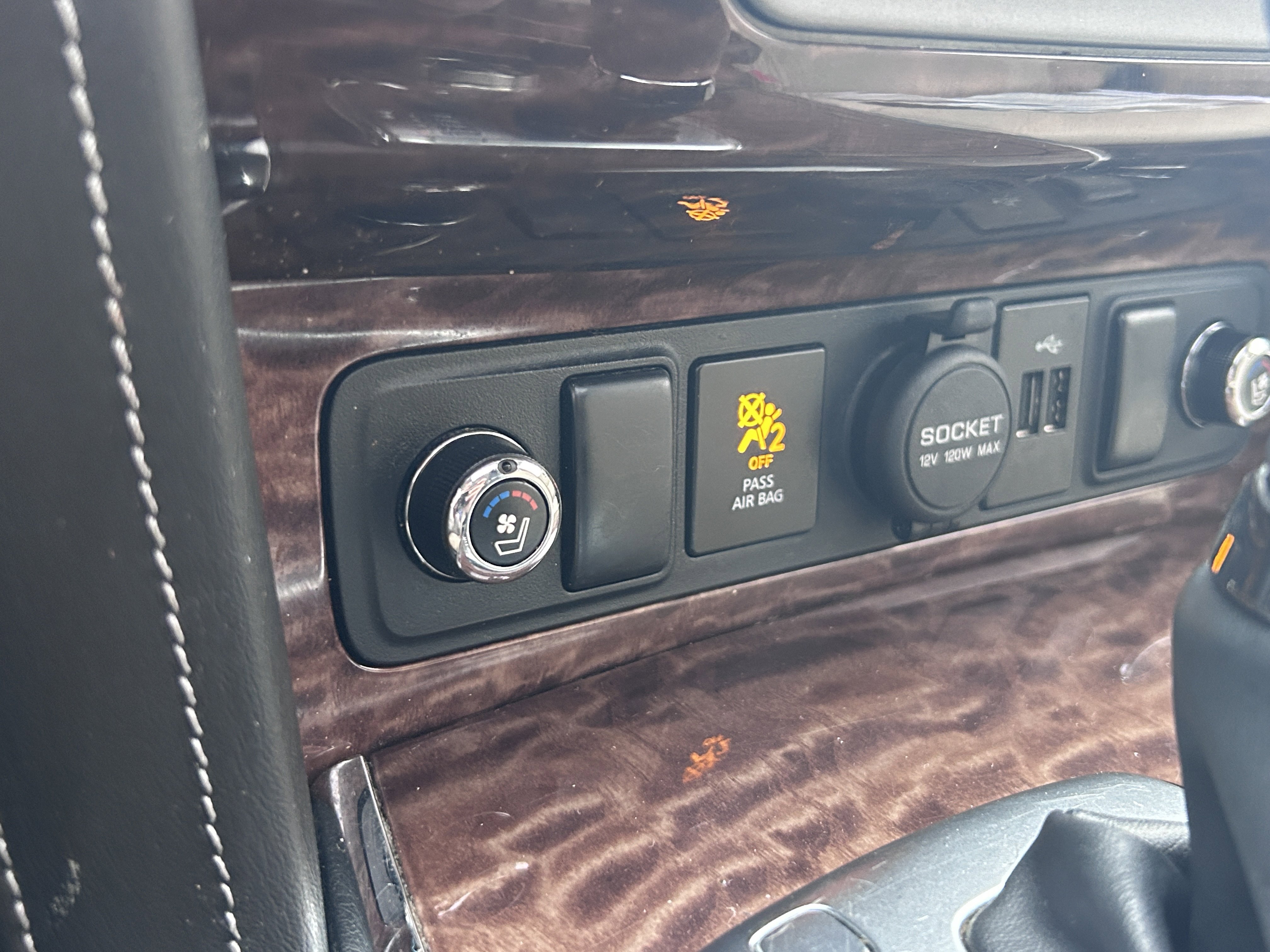 Used 2019 Nissan Armada Platinum image 17