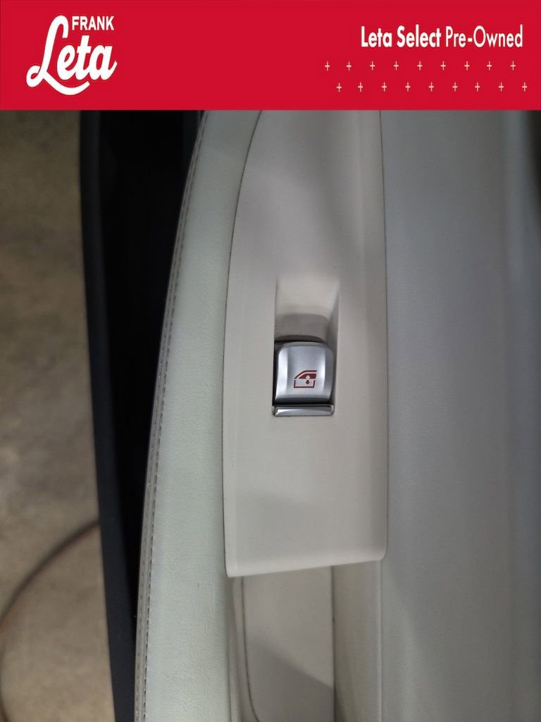 Used 2017 BMW 740i xDrive image 22