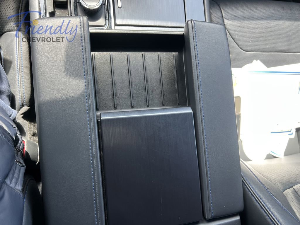 Used 2023 Toyota Sequoia Platinum AWD/4WD image 26