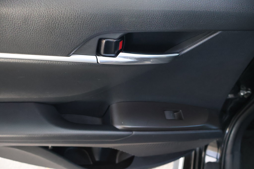 Used 2022 Toyota Camry SE FWD image 49