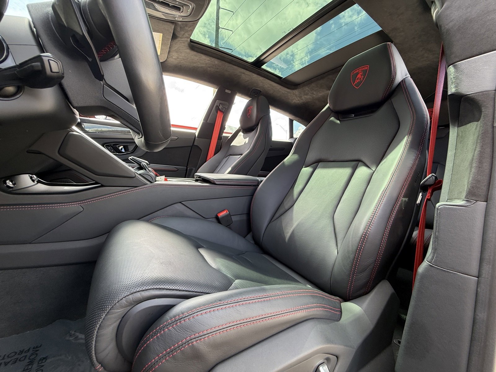 Used 2023 Lamborghini Urus S image 25