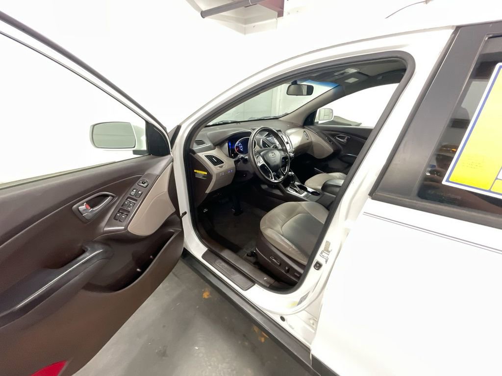 Used 2014 Hyundai Tucson SE image 10