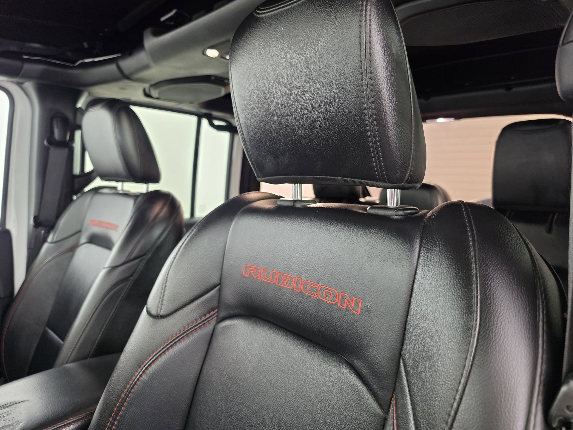 Used 2019 Jeep Wrangler Unlimited Rubicon AWD/4WD image 13