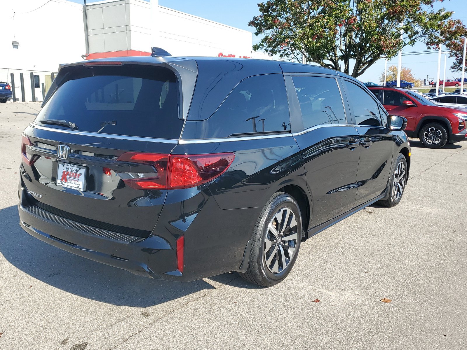 Used 2025 Honda Odyssey EX-L image 4