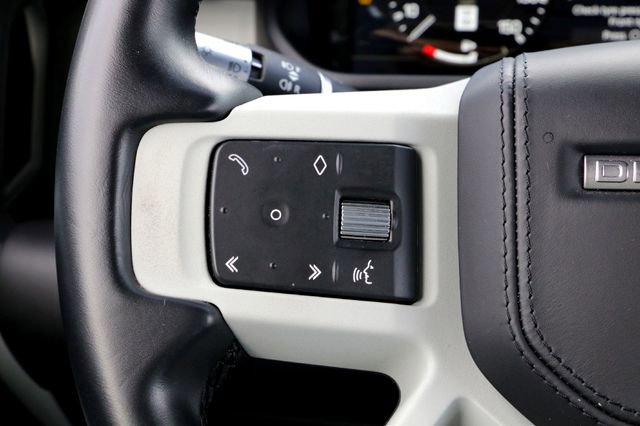 Used 2022 Land Rover Defender 90 X-Dynamic HSE image 14