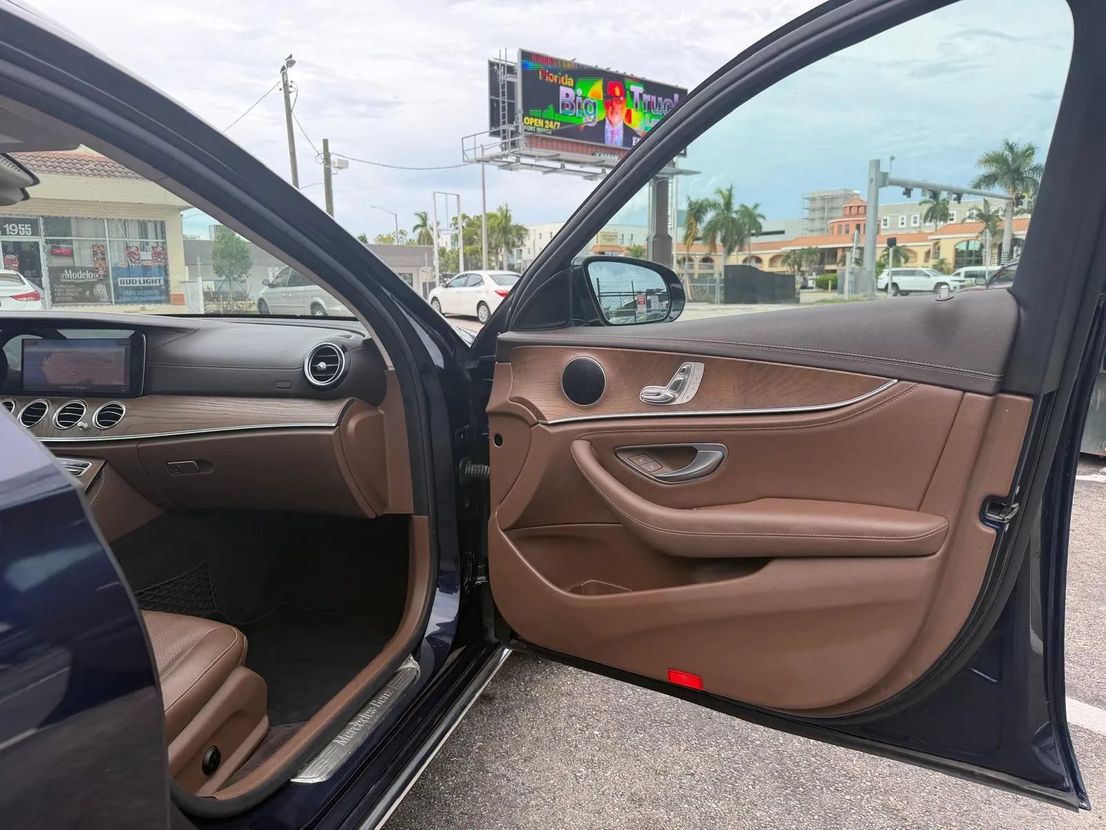 Used 2019 Mercedes-Benz E 450 4MATIC Wagon image 24