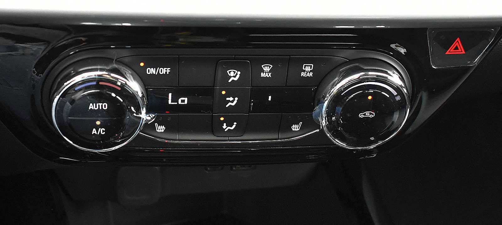 New 2026 Chevrolet Trax LT w/ Driver Confidence Package image 18