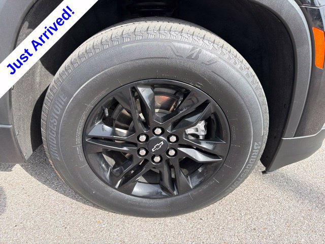 Used 2023 Chevrolet Traverse LS w/ Midnight/Sport Edition FWD image 62