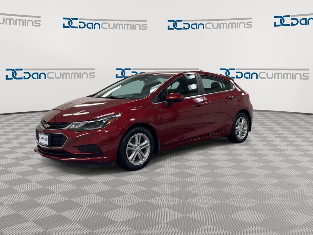 Used 2017 Chevrolet Cruze LT w/ Convenience Package FWD image 4