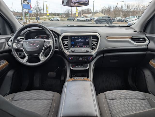 Used 2021 GMC Acadia SLE image 11
