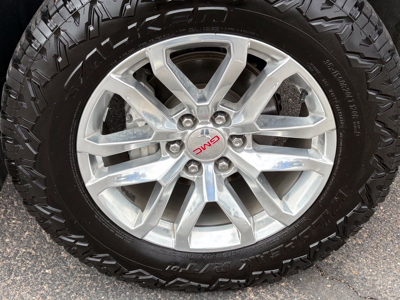 Used 2019 GMC Sierra 1500 SLT w/ SLT Premium Package AWD/4WD image 10