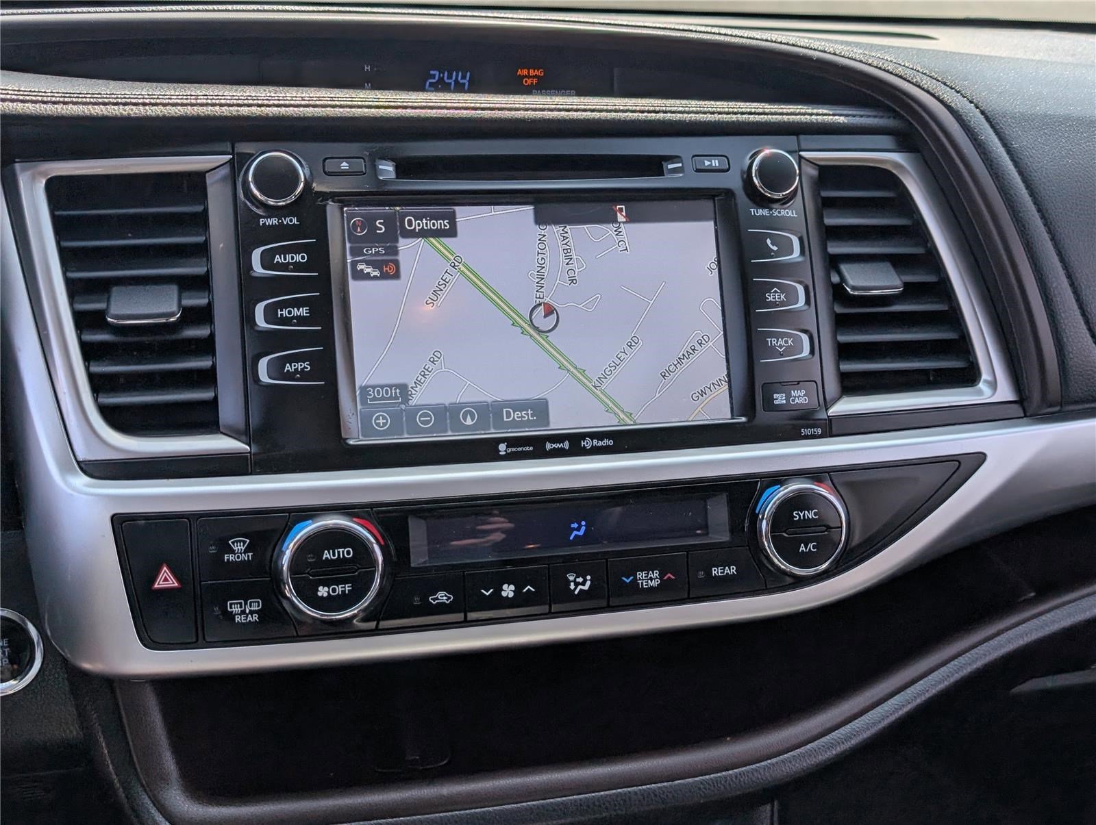 Used 2016 Toyota Highlander XLE image 29