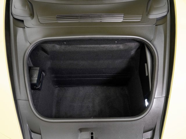 Certified 2025 Porsche 911 Carrera image 29