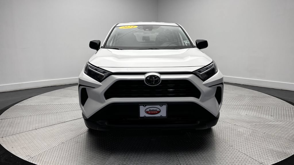 Used 2024 Toyota RAV4 LE AWD/4WD image 41
