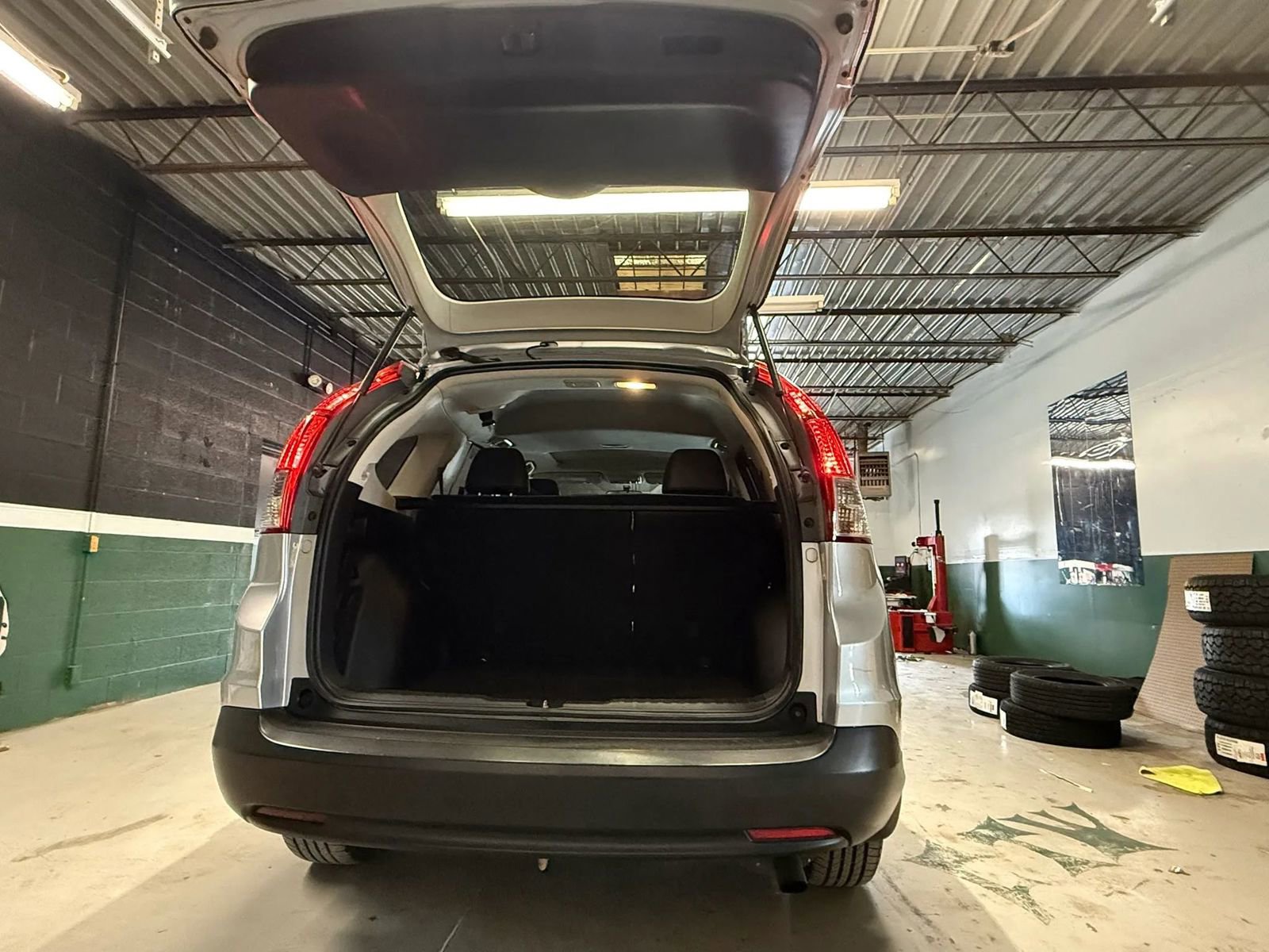 Used 2012 Honda CR-V EX-L image 12