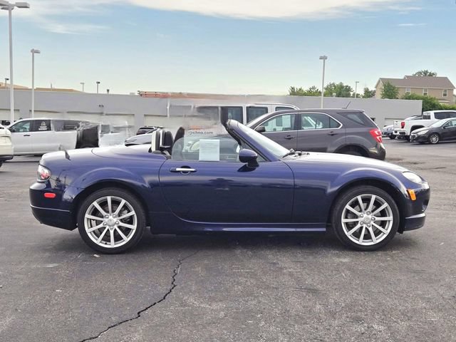 Used 2007 MAZDA MX-5 Miata Touring w/ Appearance Pkg RWD image 7