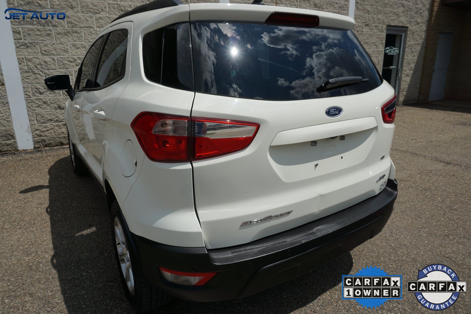 Used 2021 Ford EcoSport SE image 9