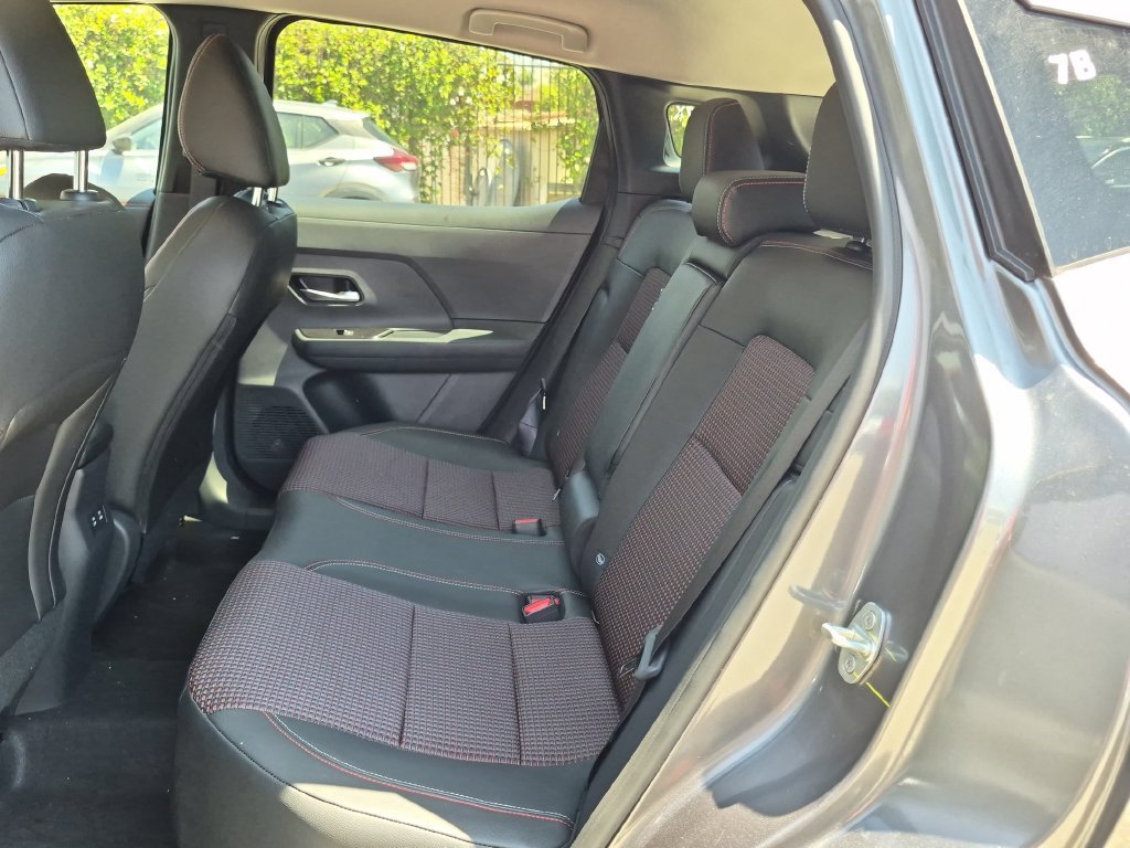 New 2026 Nissan Kicks SR FWD image 28