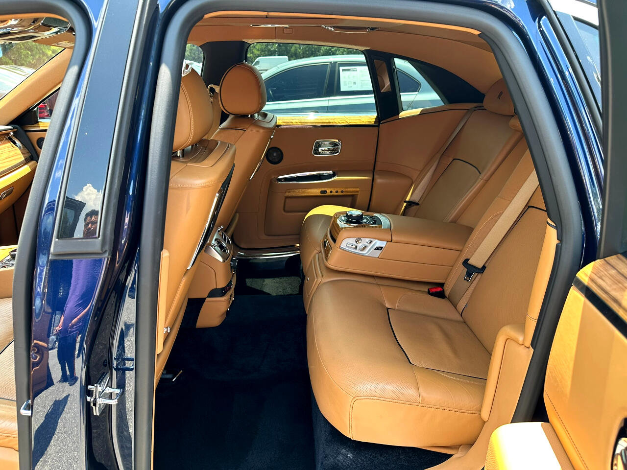 Used 2014 Rolls-Royce Ghost image 11