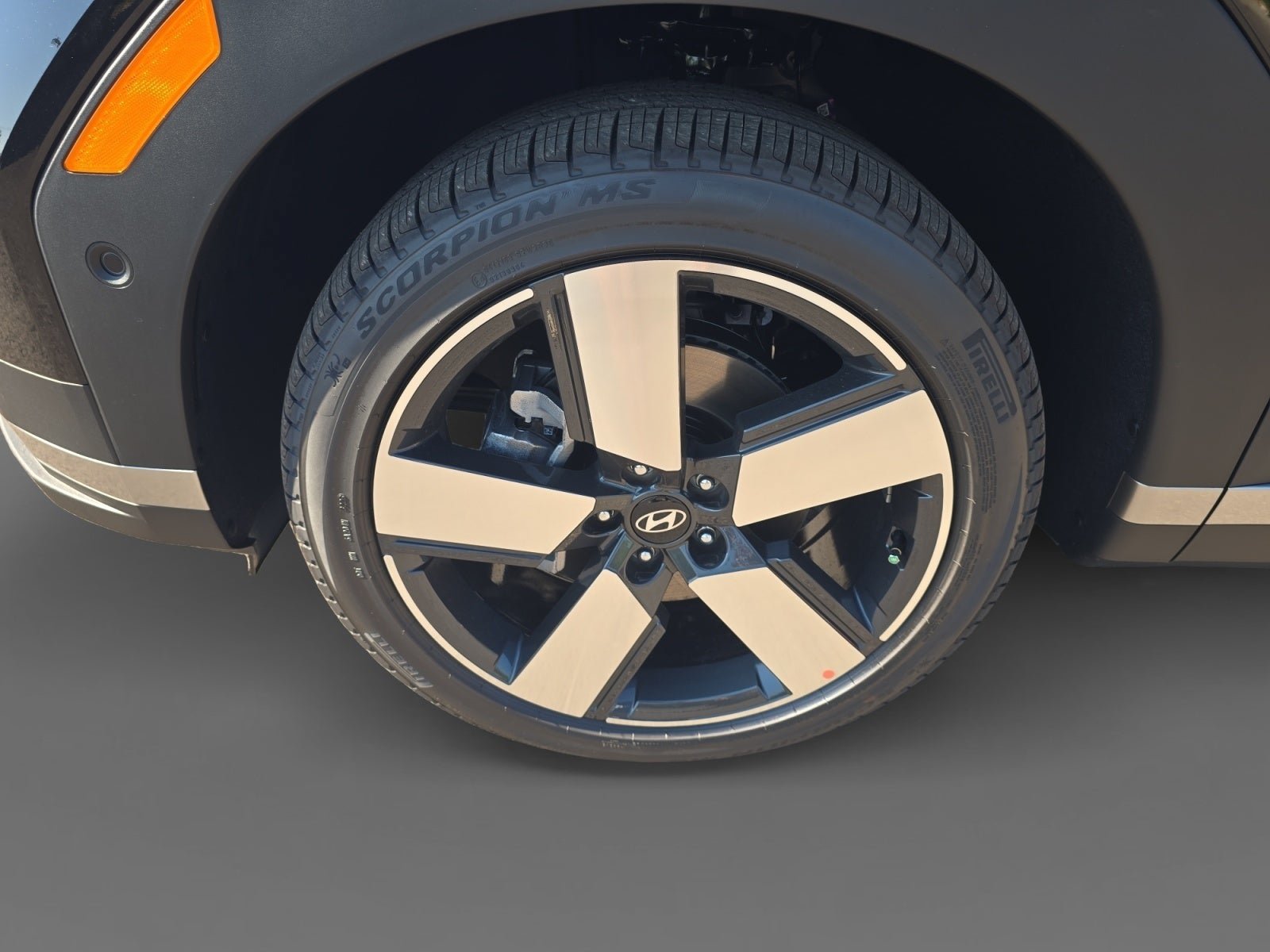 New 2027 Hyundai Santa Fe Limited AWD/4WD image 9