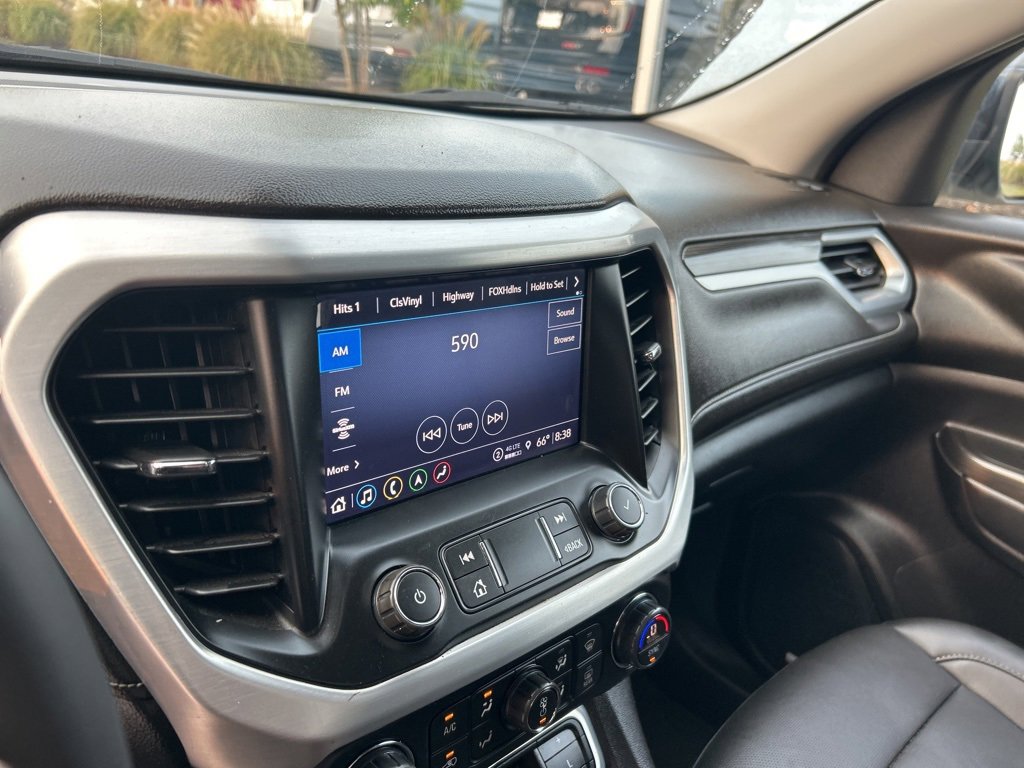Used 2022 GMC Acadia SLT w/ Elevation Edition image 11