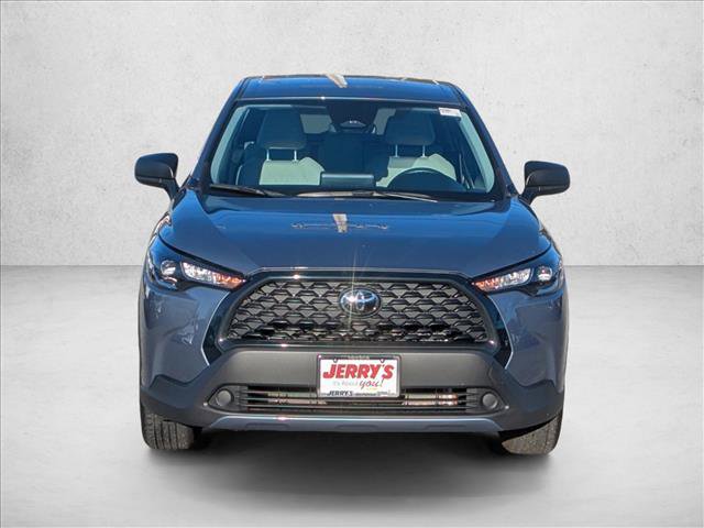 Used 2024 Toyota Corolla Cross L image 2