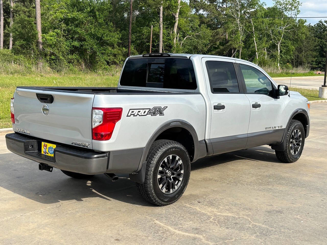 Used 2018 Nissan Titan PRO-4X AWD/4WD image 6