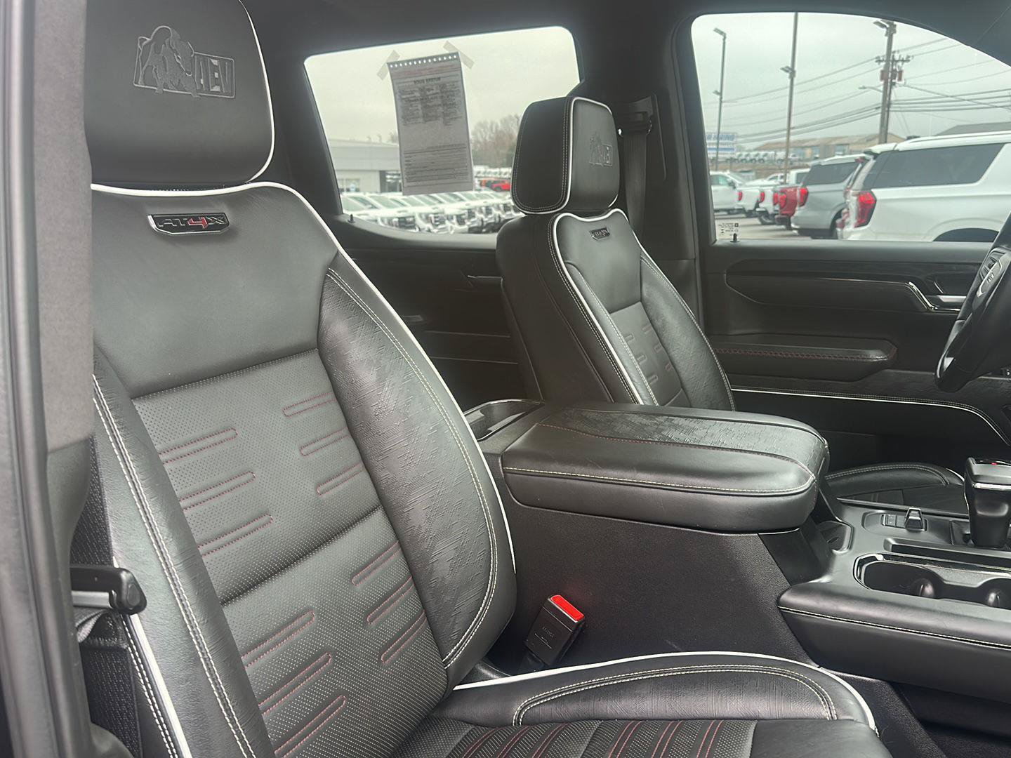 Used 2024 GMC Sierra 1500 AT4X w/ AT4X AEV Edition AWD/4WD image 6
