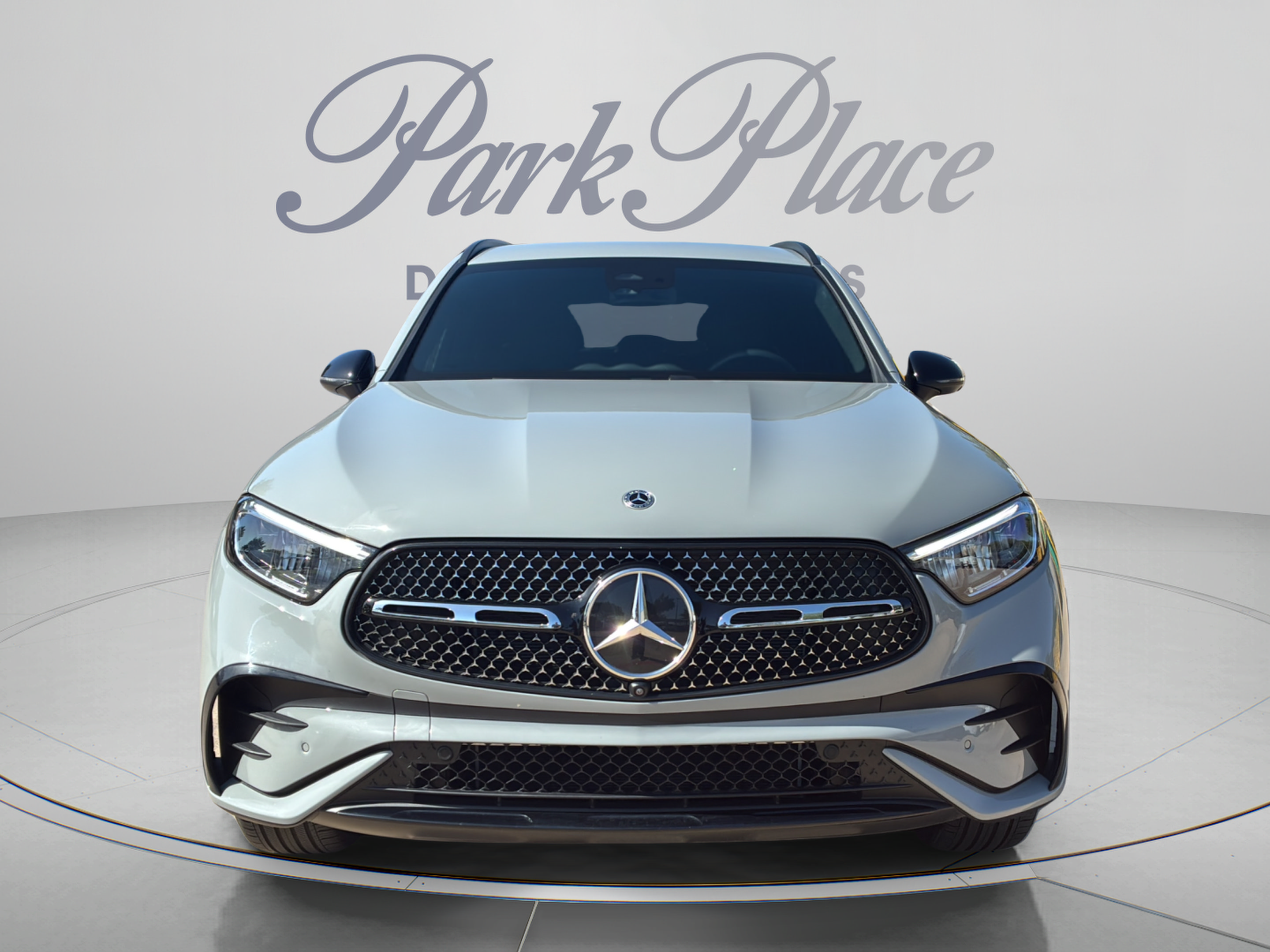 Used 2026 Mercedes-Benz GLC 300 image 29