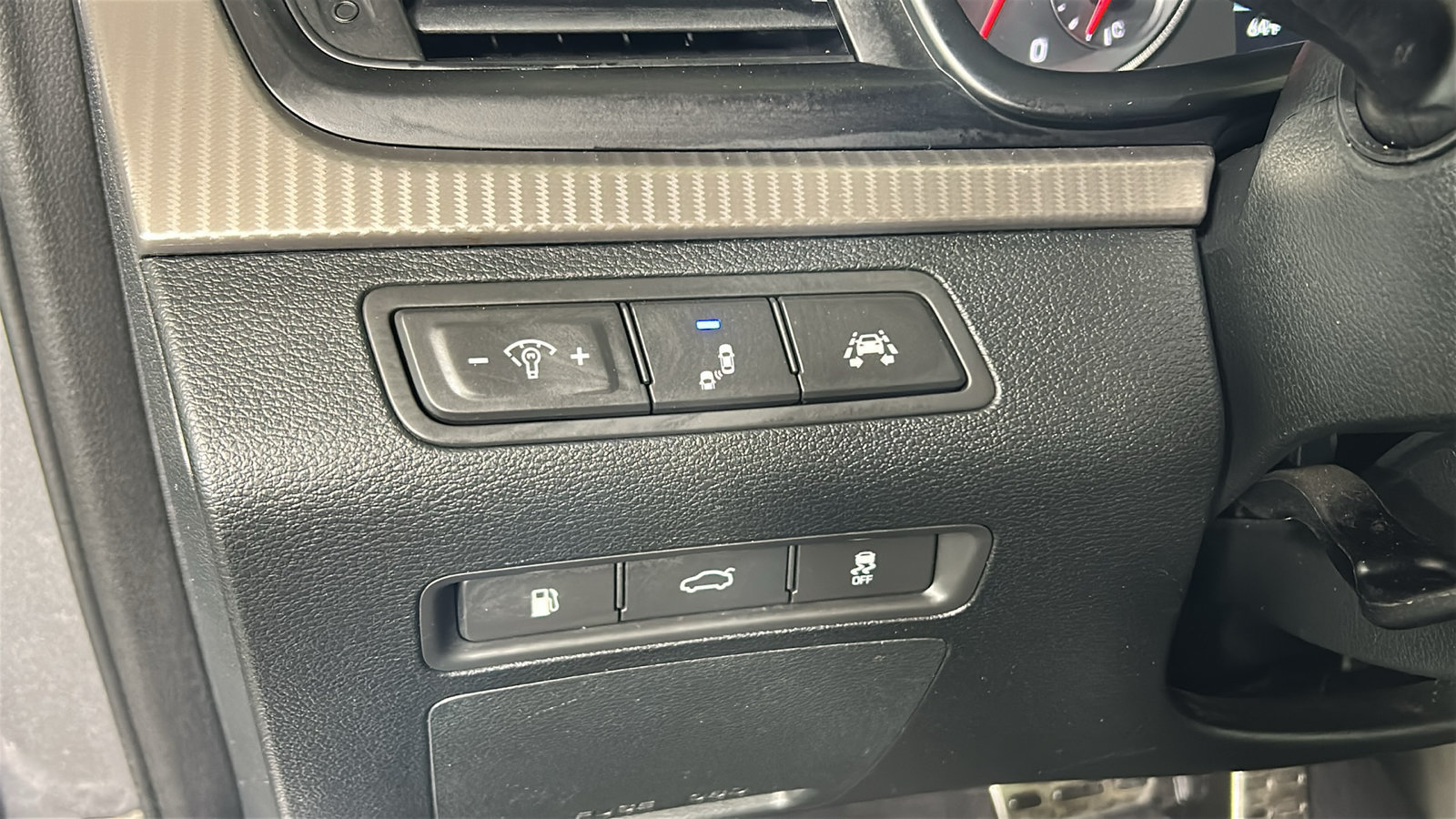 Used 2018 Hyundai Sonata Sport w/ Tech Package 05 FWD image 24
