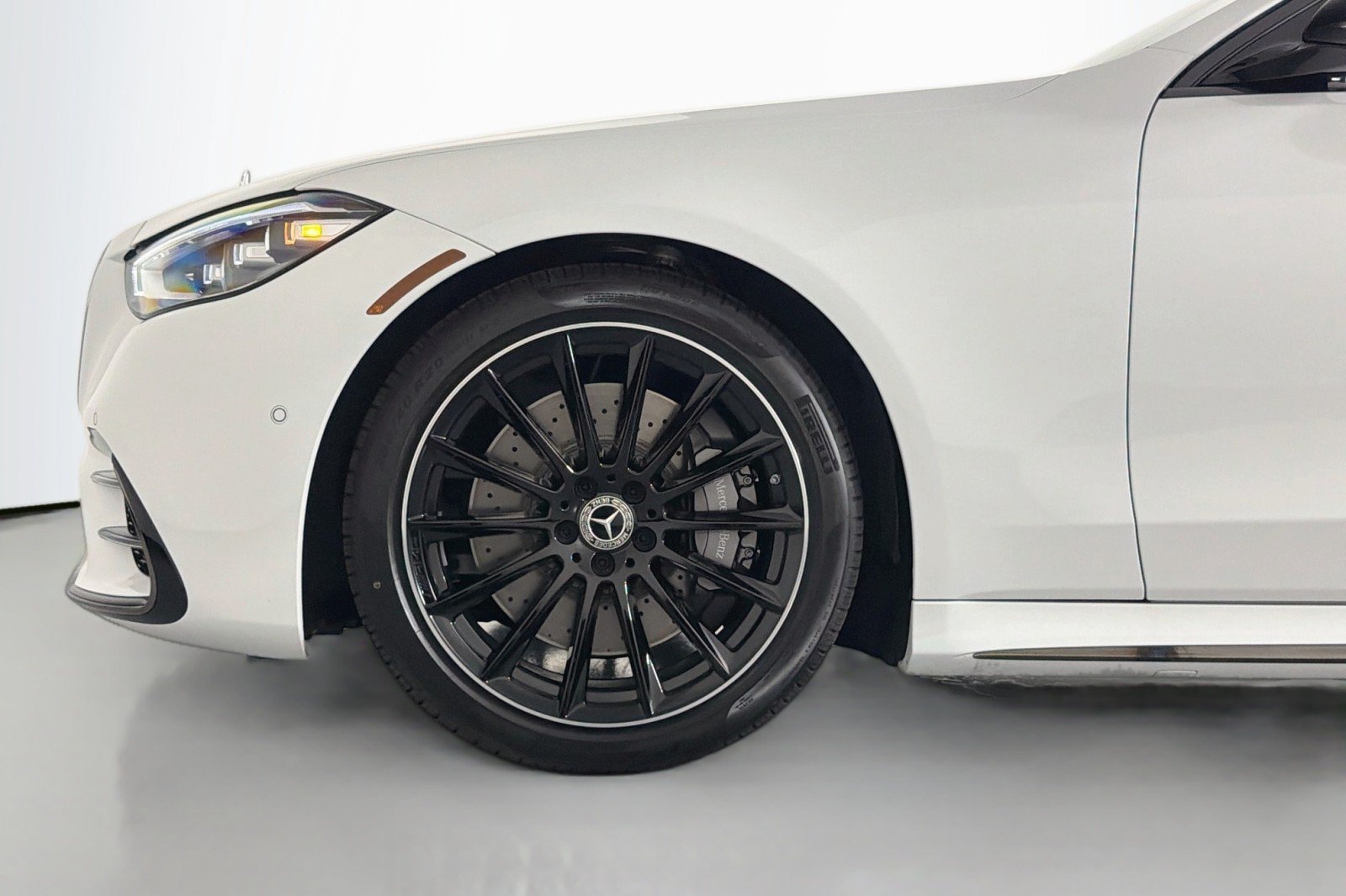 New 2026 Mercedes-Benz S 500 4MATIC image 9