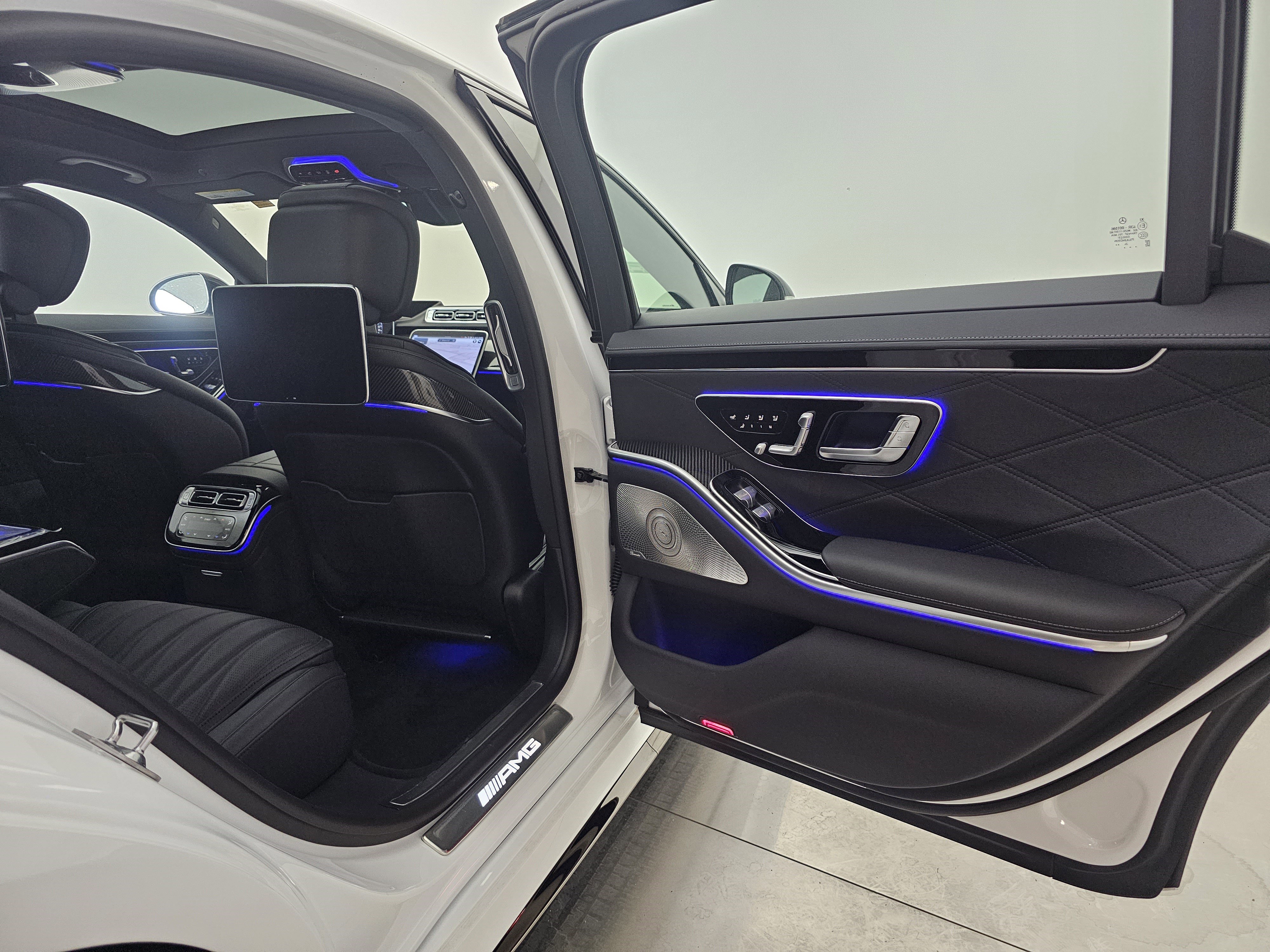 New 2025 Mercedes-Benz S 63 AMG S image 25