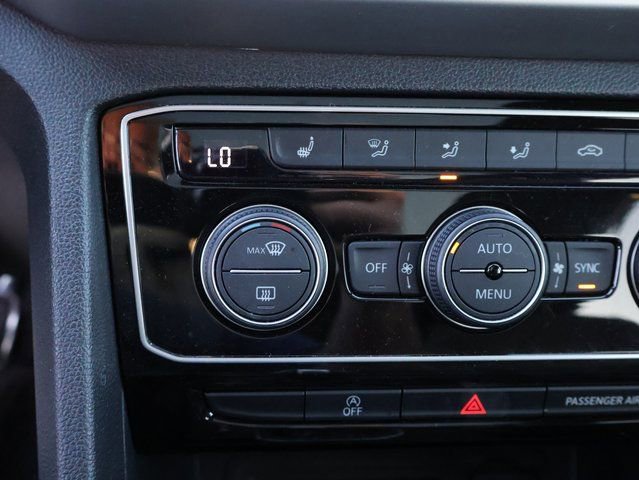 Used 2022 Volkswagen Atlas Cross Sport SEL R-Line image 27