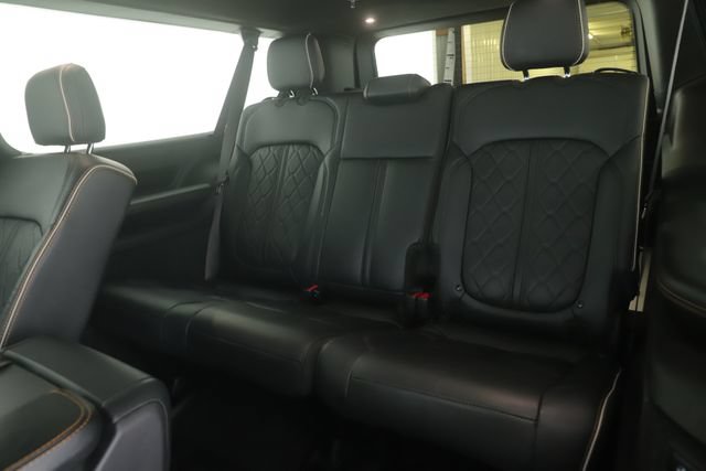 Used 2025 Jeep Grand Wagoneer L Series III w/ Rear Seat Video Group 1 AWD/4WD image 31