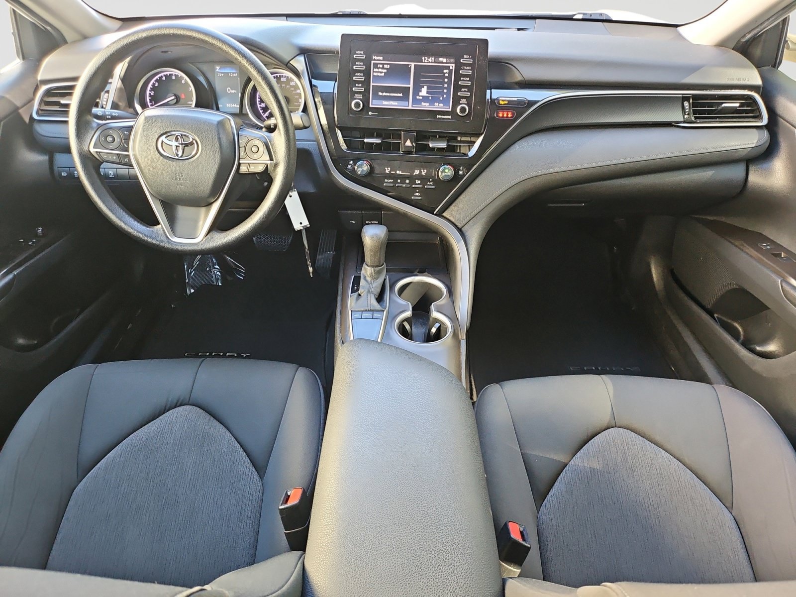 Used 2022 Toyota Camry LE FWD image 14