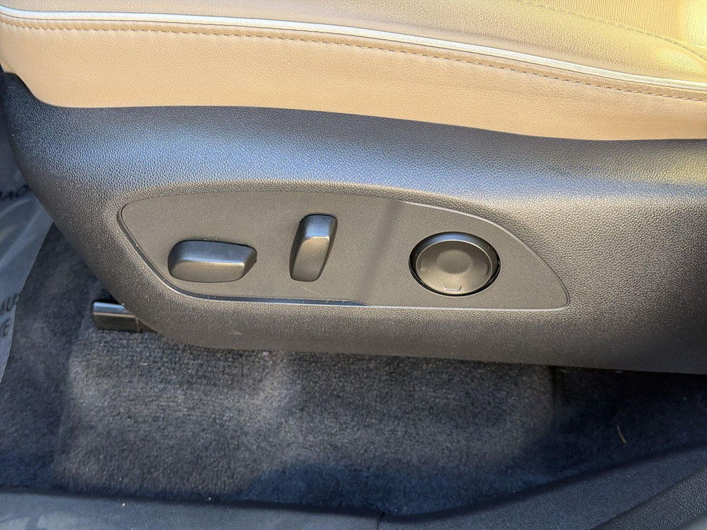 Used 2026 Buick Enclave Preferred w/ LPO, Floor Liner Package FWD image 33