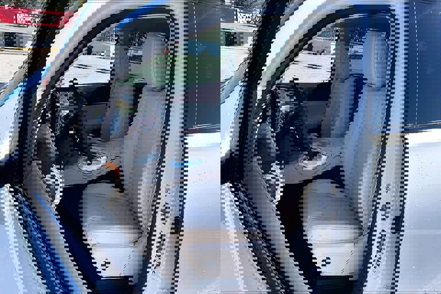 Used 2024 Mercedes-Benz GLE 350 4MATIC image 7