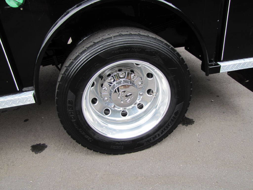 Used 2024 RAM 4500 SLT w/ Quick Order Package 2YG SLT image 25