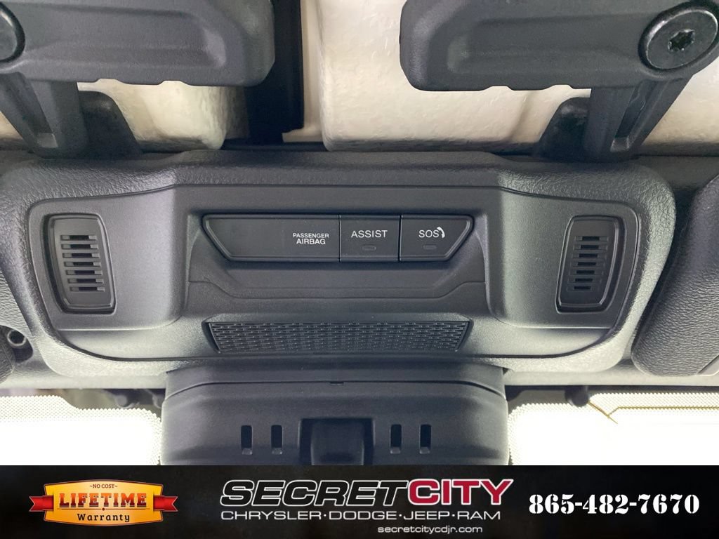 New 2026 Jeep Gladiator Rubicon w/ Steel Power Dome Hood Package AWD/4WD image 21