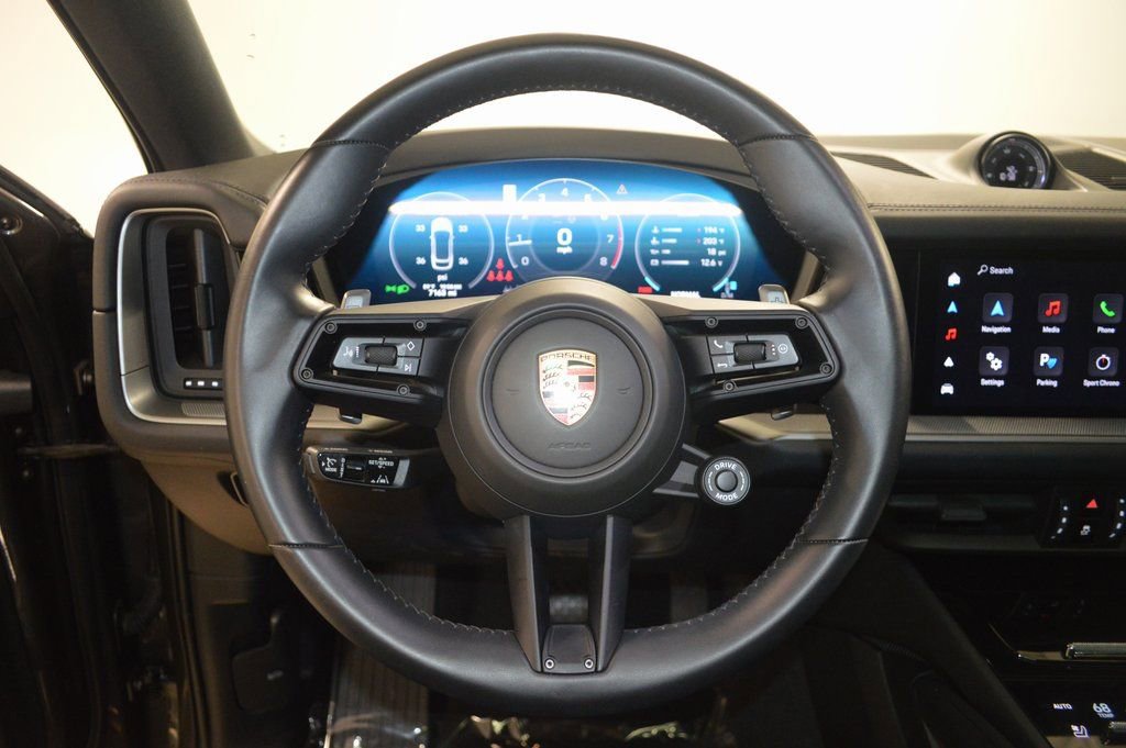 Certified 2024 Porsche Cayenne Coupe image 20