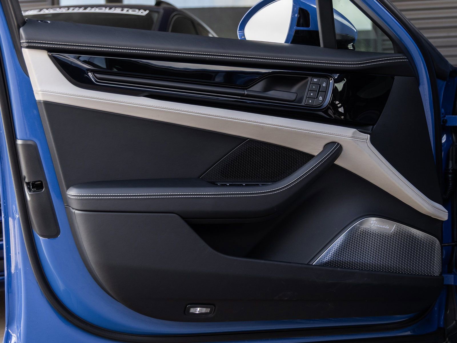 Used 2025 Porsche Panamera GTS image 23