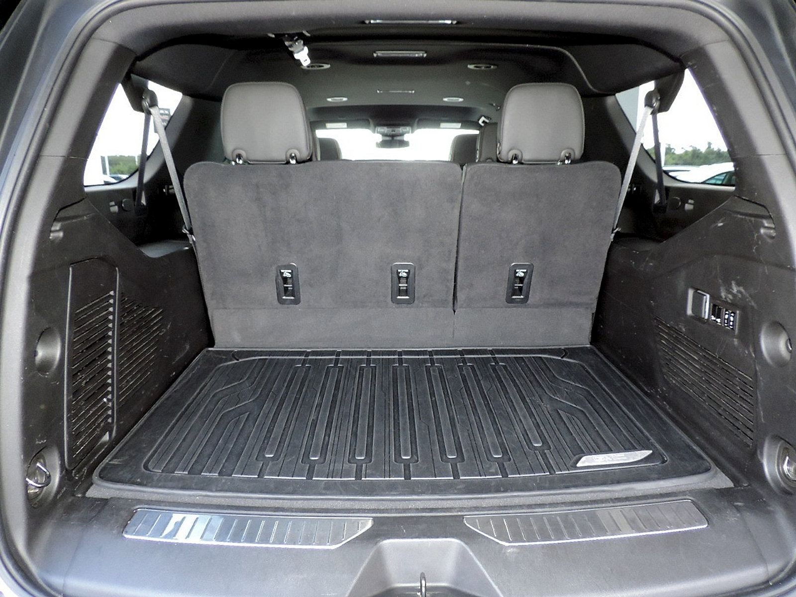 Certified 2024 GMC Yukon XL AT4 AWD/4WD image 19