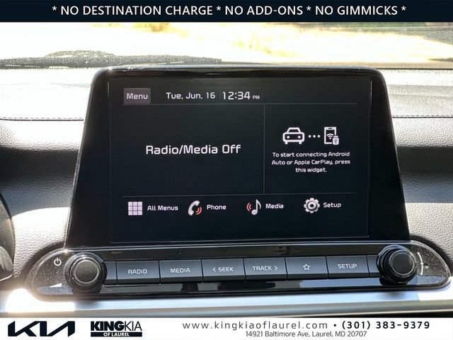 Used 2023 Kia Forte LXS w/ LXS Technology Package FWD image 3