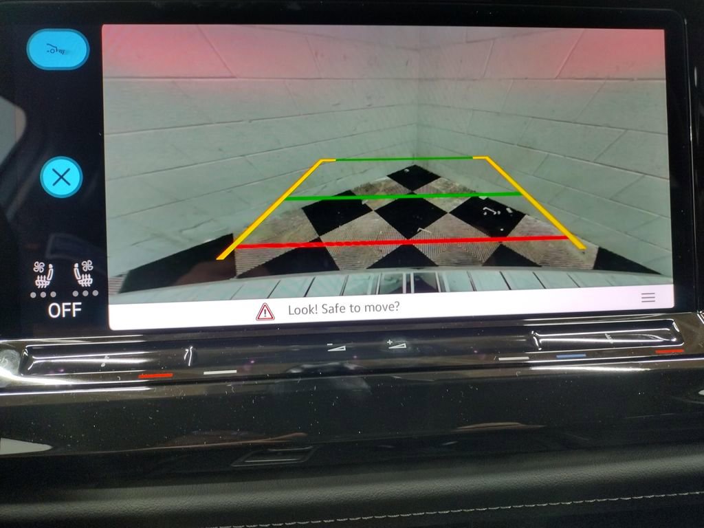 New 2026 Volkswagen Atlas SE image 8