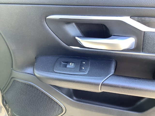 Used 2023 RAM 1500 Big Horn AWD/4WD image 40