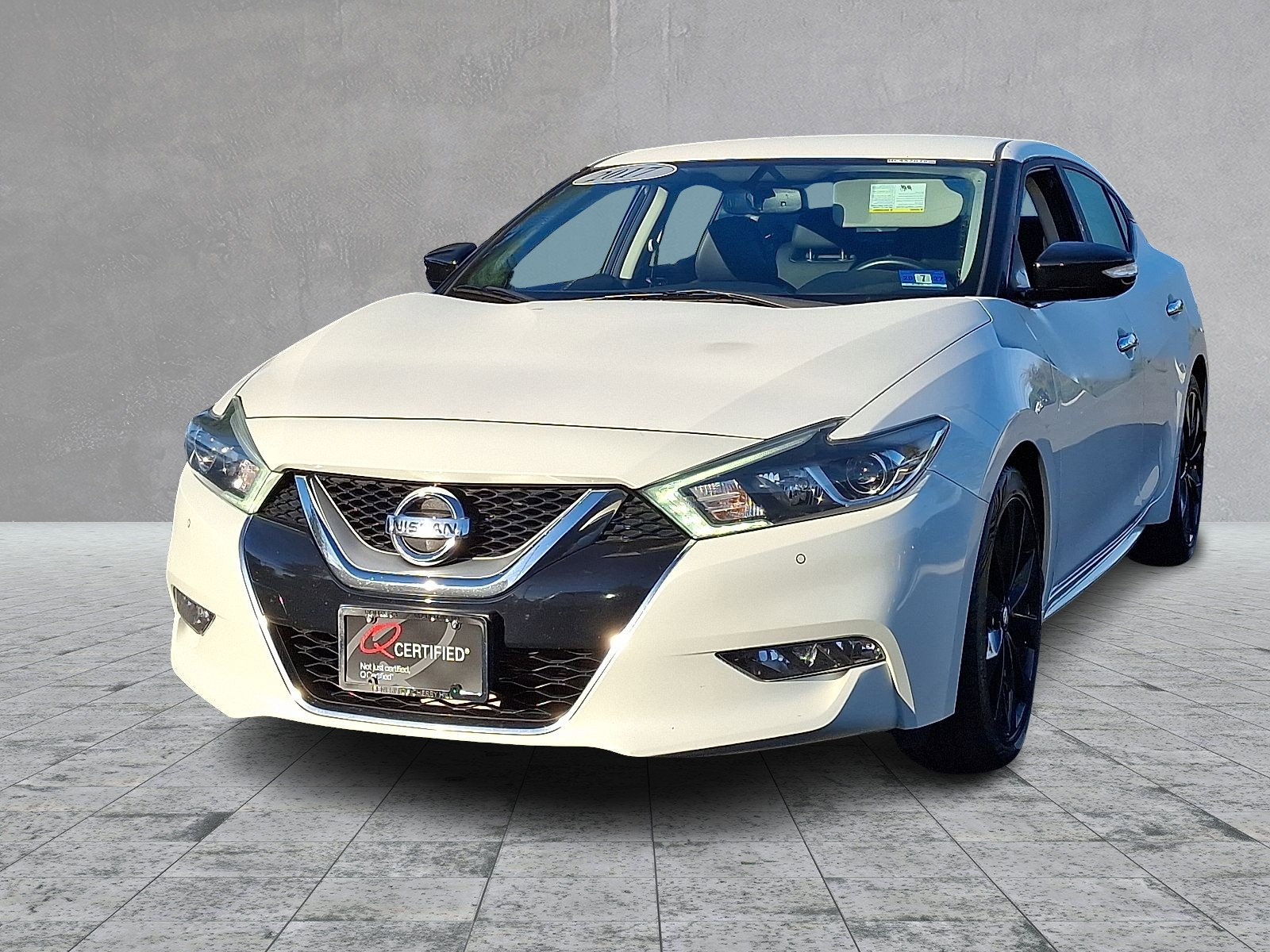 Used 2017 Nissan Maxima SR w/ Midnight Edition image 4