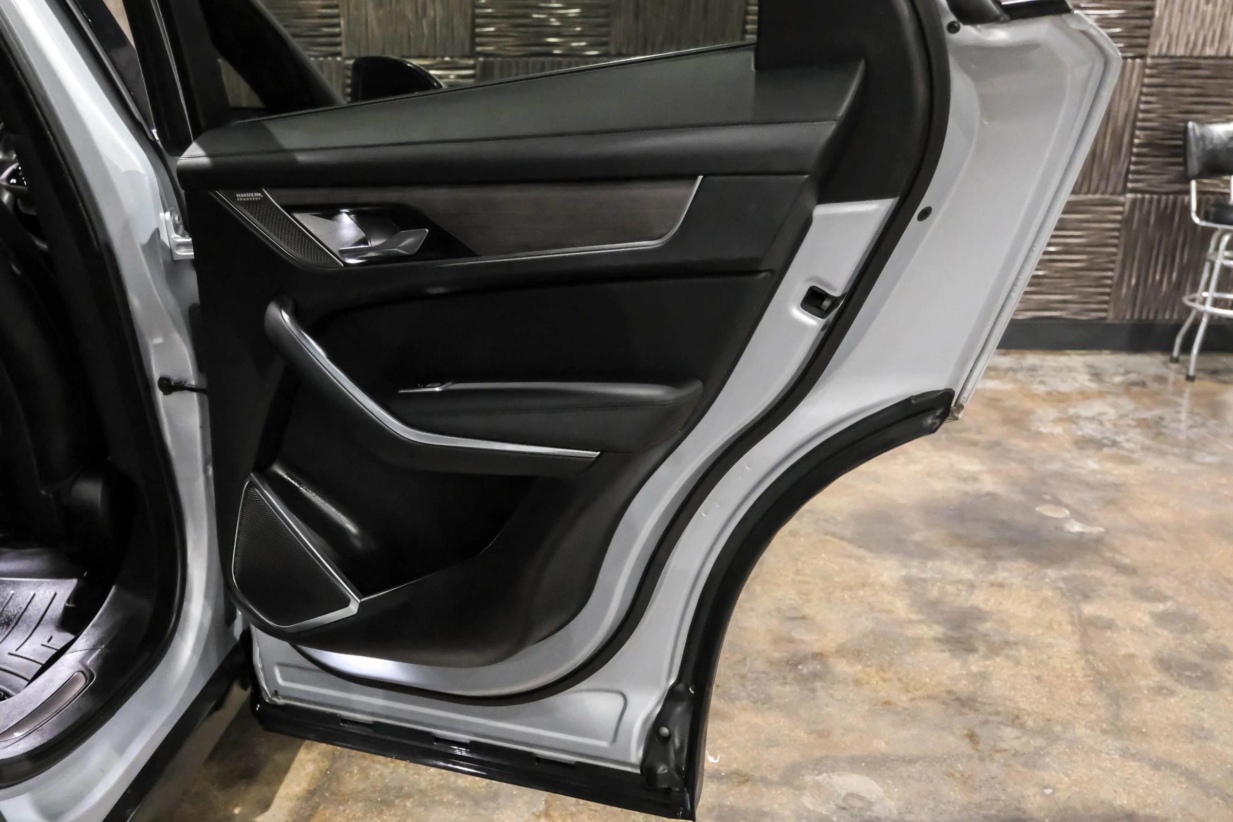 Used 2021 Jaguar F-PACE S image 44