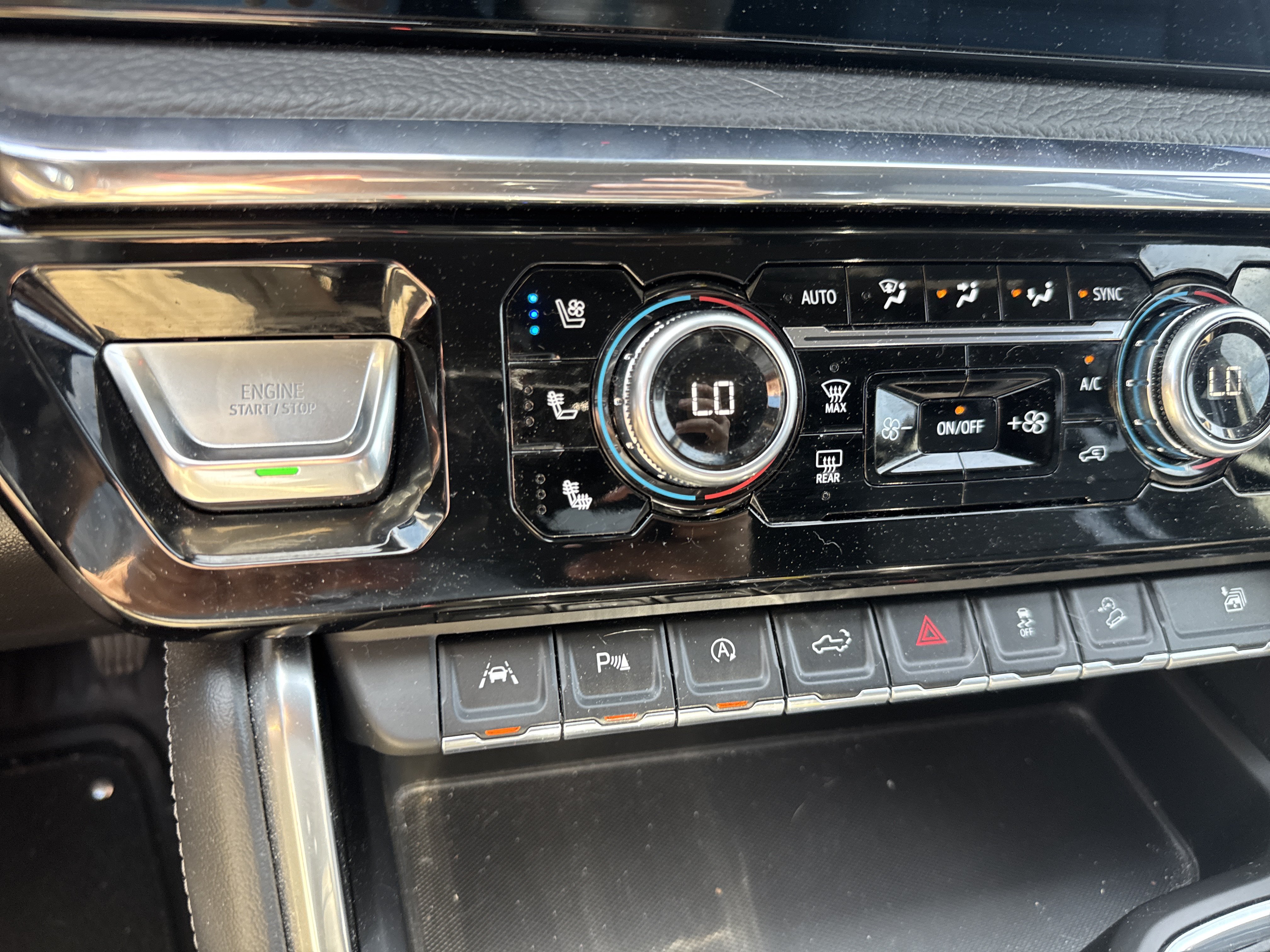 Used 2023 GMC Sierra 1500 Denali w/ Technology Package AWD/4WD image 27